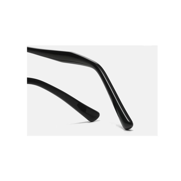 Charlie Pure Titanium Oval Eyeglass - Image 8