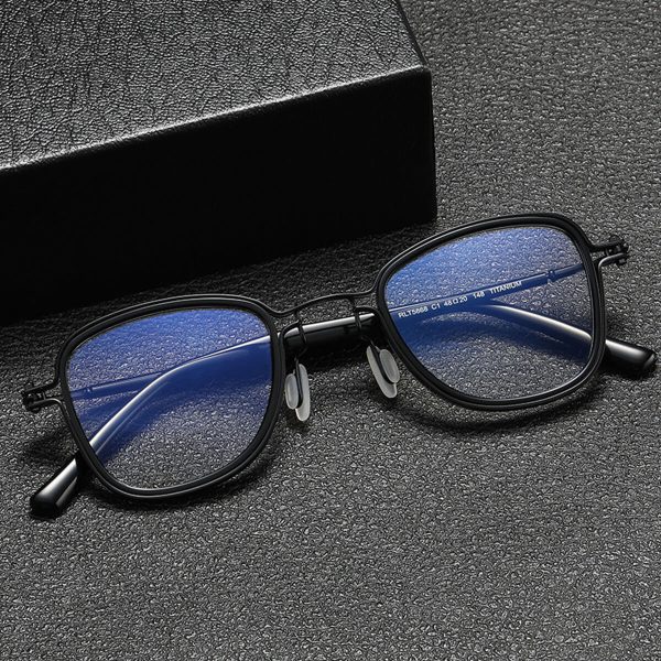 Charlie Pure Titanium Oval Eyeglass - Image 2